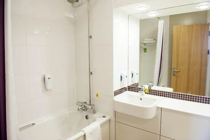 *** Hotel Premier Inn Cardiff Roath United Kingdom
